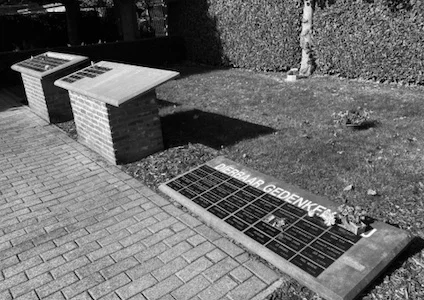 Afbeelding: Iedereen gelijk op 't kerkhof?