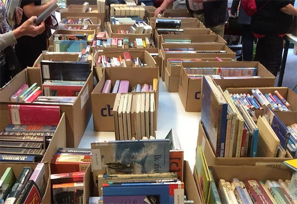 Afbeelding: Boekenverkoop Bib